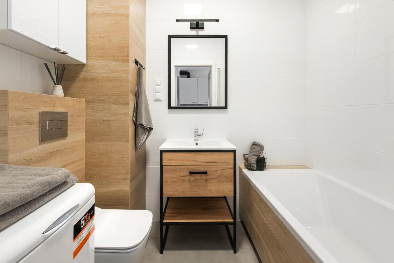 Superapart Stalowa 39 Modern Unit With Kitchen & Wifi Warsaw Exterior photo